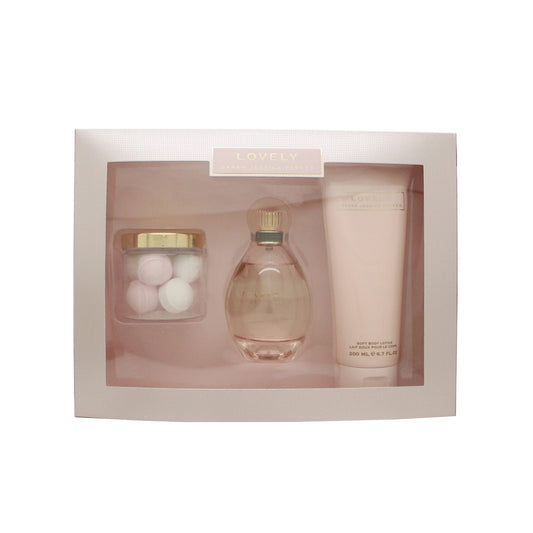 LOVELY SARAH JESSICA PARKER 3 PCS SET: 3.4 EAU DE PARFUM SPRAY + 6.7 BODY LOTION + BATH BOMBS